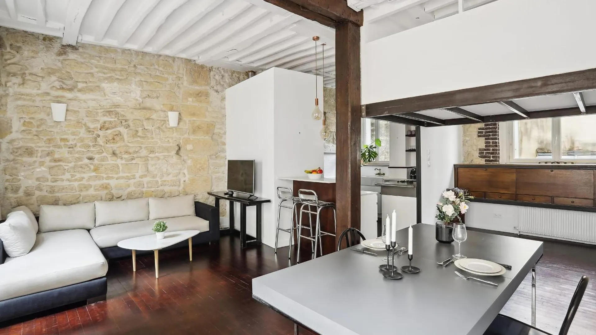 Apartment Saint Germain & Buci - 2Br - Cityapartmentstay Paris France